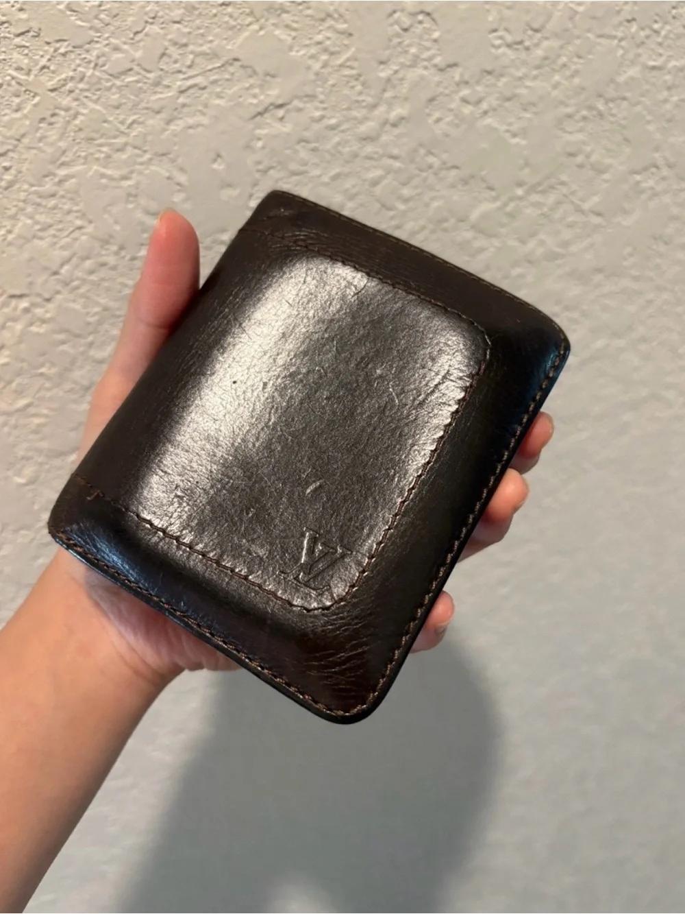 Louis Vuitton Men's Leather Bifold Wallet - Dark Brown